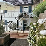 Silvi Und Heinz Huber شقة